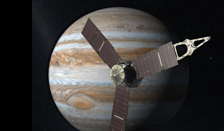 La sonde américaine Juno a atteint son objectif, Jupiter, après un très long voyage dans l’espace, 3 milliards de km, et dans le temps, 5 ans.